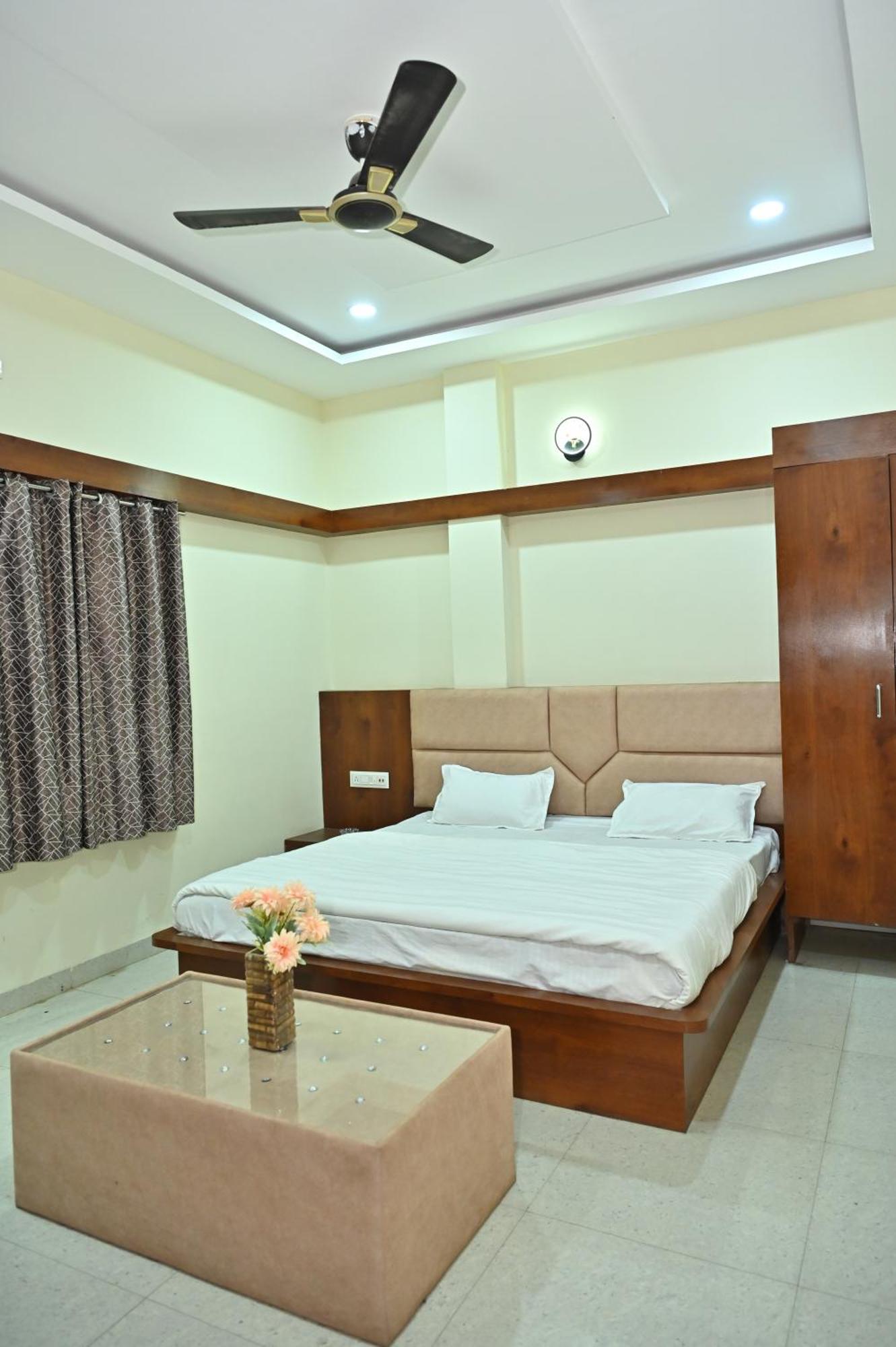 Indore Palace Εξωτερικό φωτογραφία